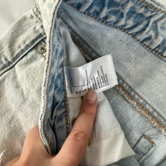 American Eagle Distressed Jean Shorts - Picture 3 of 4